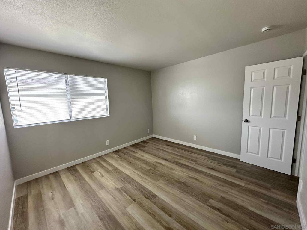 MLS #250037927SD image #14