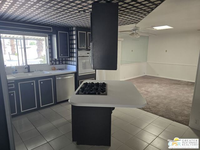 198 Juniper Drive, Palm Springs CA: https://media.crmls.org/mediaz/873856a1-994e-47c6-bbfa-7166462f050a.jpg