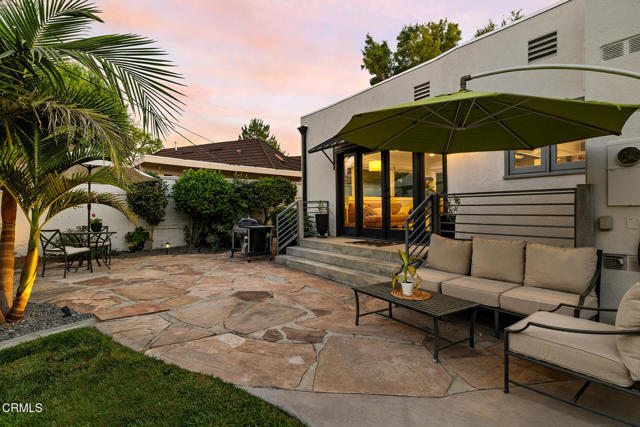 404 Rosemont Boulevard, San Gabriel CA: https://media.crmls.org/mediaz/8738df7e-5866-4855-9b42-d75822891b71.jpg