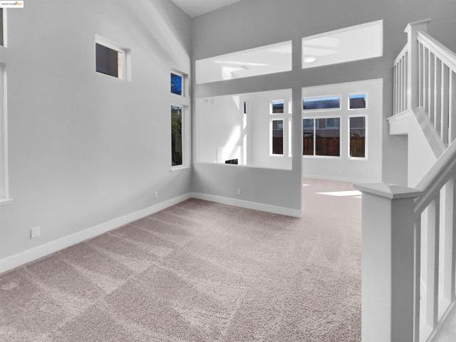 1176 Shadowcliff Ct, Brentwood CA: https://media.crmls.org/mediaz/8739475b-d5ef-445c-884a-3fe633d07447.jpg