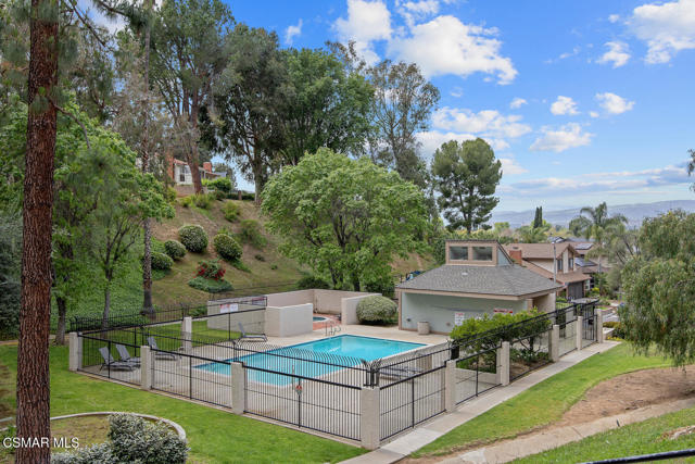 974 Hillview Cir Simi Valley-large-042-0