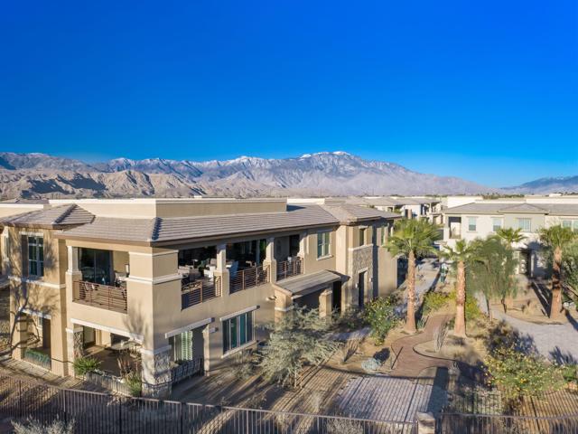 603 Retreat Circle, Palm Desert CA: https://media.crmls.org/mediaz/8739b75d-5f7a-401f-970f-85c6e614f26d.jpg