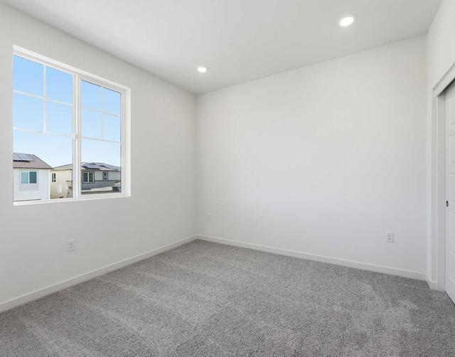 104 Dogwood Street, Hollister CA: https://media.crmls.org/mediaz/873a04b4-4121-4a23-a769-e935d6d08d69.jpg