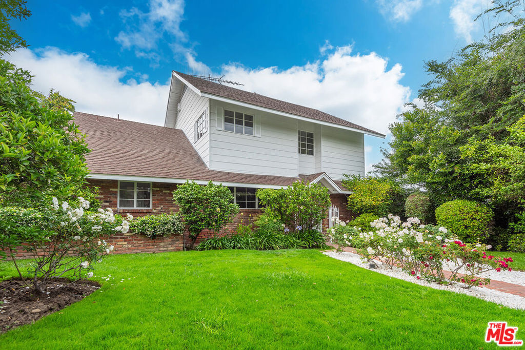 12455 SARAH Street