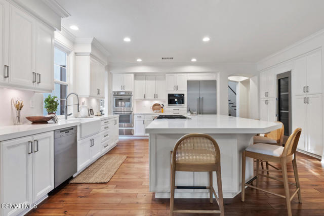 980 Via Anita, Newbury Park CA: https://media.crmls.org/mediaz/873c230b-d430-41b7-89af-416ca4503308.jpg