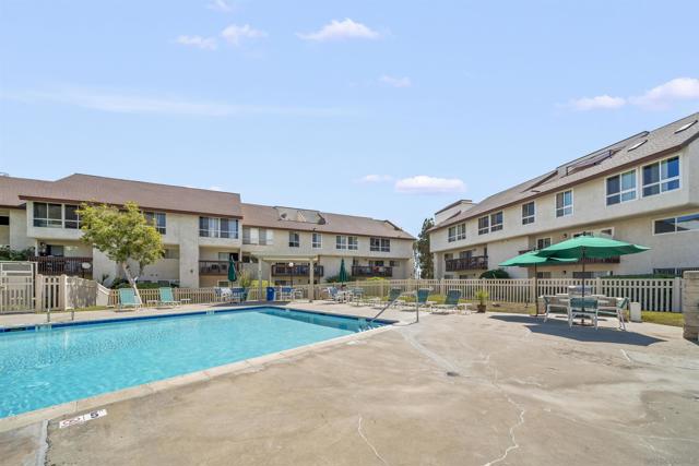 6131 Rancho Mission Rd, San Diego CA: https://media.crmls.org/mediaz/873c726c-e84f-4fbc-9f71-18d9103f3196.jpg