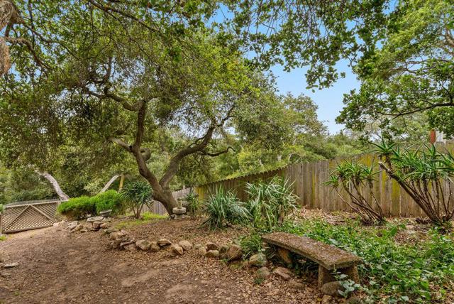 37 Vista Drive, Salinas CA: https://media.crmls.org/mediaz/873cb594-2d0b-4a1e-9f35-ce2013eca125.jpg