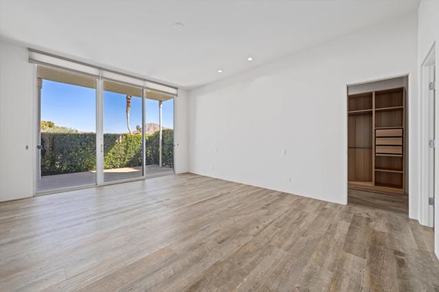 46640 Amir Drive, Palm Desert CA: https://media.crmls.org/mediaz/873cec8a-0a0b-4b86-bf46-7778503fe292.jpg