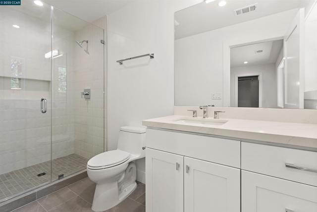 706 St Marys Rd, Lafayette CA: https://media.crmls.org/mediaz/873d2b39-a47a-4e27-9b6f-6769b0e31ac9.jpg