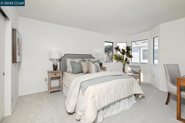 23 Shepardson Ln, Alameda CA: https://media.crmls.org/mediaz/873d3e9e-b8c1-4fbc-a1c2-41fa0110a49a.jpg