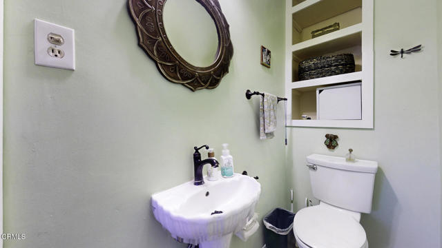 405 Mission Road, Glendale CA: https://media.crmls.org/mediaz/873d6e08-c2d0-425a-ab73-08136a29f159.jpg