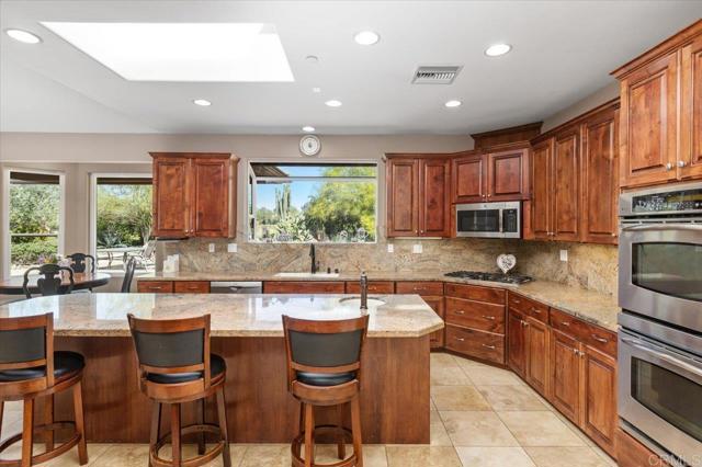 Detail Gallery Image 13 of 47 For 16270 Pauma Valley Dr, Pauma Valley,  CA 92061 - 4 Beds | 3 Baths