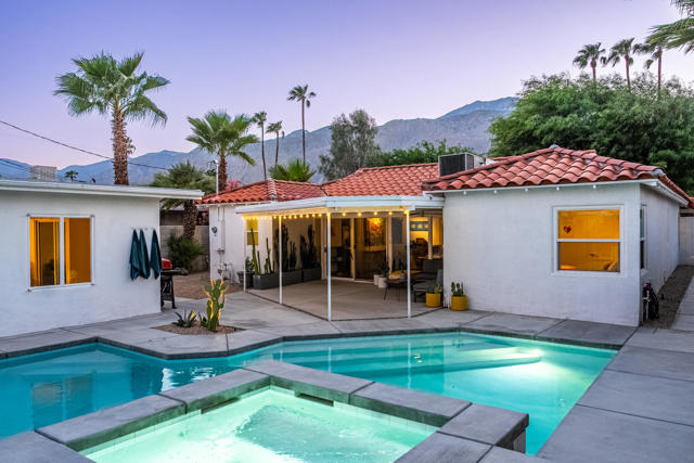 748 N Calle Rolph, Palm Springs, CA 92262