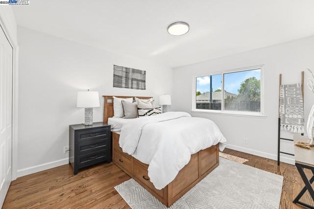 7864 Fairoaks Dr, Pleasanton CA: https://media.crmls.org/mediaz/873e613d-d657-4023-8c4b-71fa7c111cb9.jpg