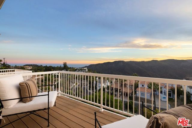 1486 Paseo De Oro photo 11