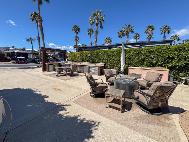 80394 Ave 48, Indio CA: https://media.crmls.org/mediaz/874027d1-4fdd-4dc2-8d2c-dab80a309865.jpg