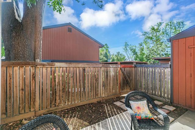 38627 Cherry Ln, Fremont CA: https://media.crmls.org/mediaz/87404ba1-5b26-45ea-9cce-e438ccaa4ac6.jpg