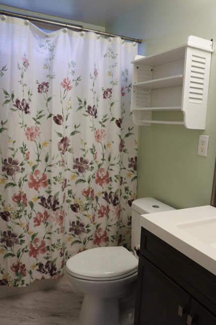 76550 Faber Circle, Palm Desert CA: https://media.crmls.org/mediaz/8740dd21-1d56-4bc0-95e2-ed783fe31aec.jpg