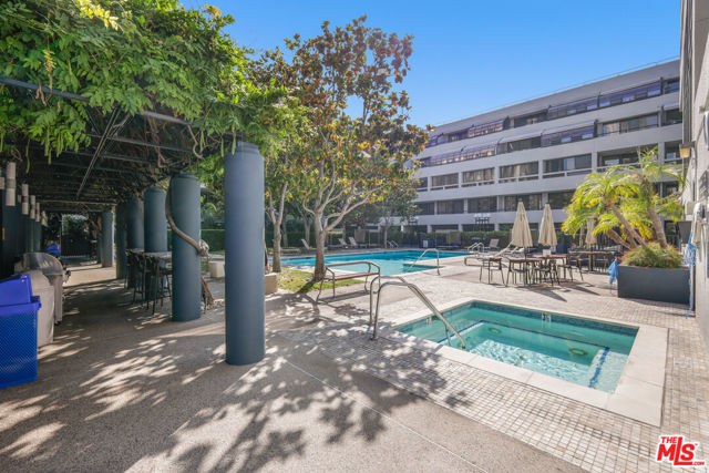 880 W 1st Street, Los Angeles CA: https://media.crmls.org/mediaz/87412366-dab0-462b-ad6e-4fdb65a19aa7.jpg