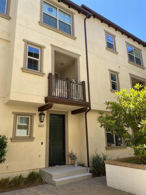 920 Slate Street, San Marcos CA: https://media.crmls.org/mediaz/87417ca0-a013-4f3a-9294-7bee581a2c51.jpg