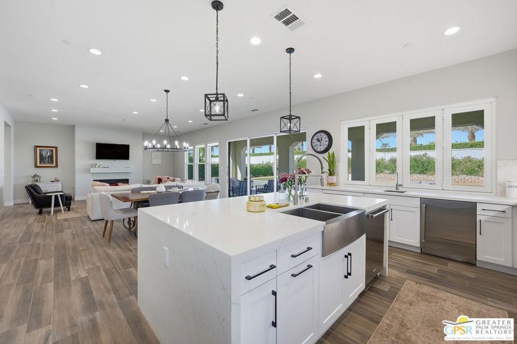 MLS #25608975PS image #33