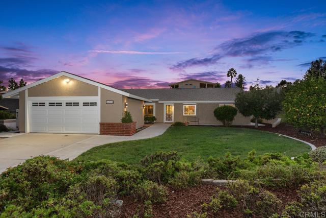 Detail Gallery Image 2 of 44 For 11515 Escoba Pl, San Diego,  CA 92127 - 4 Beds | 2 Baths