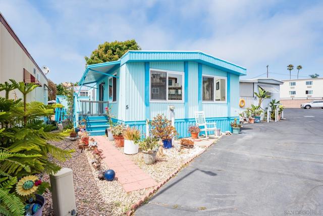 900 Cleveland, Oceanside, California 92054, 2 Bedrooms Bedrooms, ,2 BathroomsBathrooms,Residential,For Sale,Cleveland,240018540SD