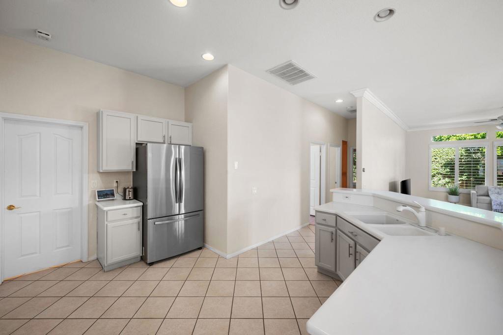 MLS #219139052DA image #15