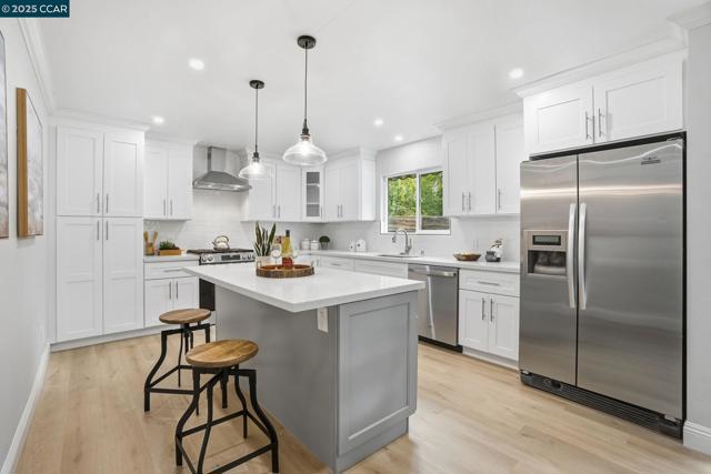 289 Sierra Dr, Walnut Creek CA: https://media.crmls.org/mediaz/8744474b-17b7-4145-8338-97defafa53ba.jpg