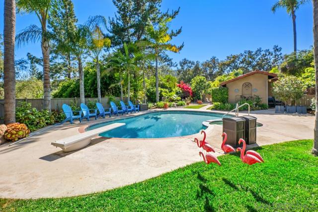 13627 Poway Springs Rd, Poway CA: https://media.crmls.org/mediaz/87445eae-3a1b-4b7d-b89b-e6da7e97c9b5.jpg