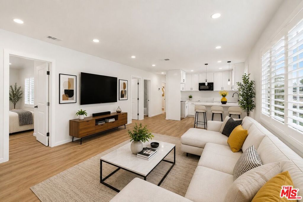 1267 W 85th Street #1267