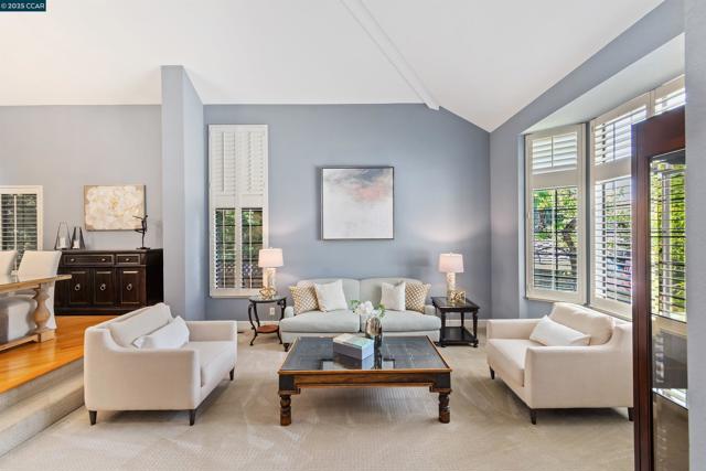 3100 Fox Creek Dr, Danville CA: https://media.crmls.org/mediaz/8745db81-a923-435d-9fec-6fbafd2ed600.jpg