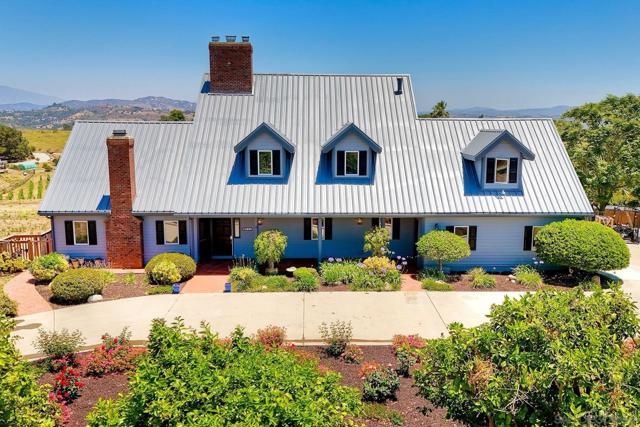 2511 Via Rancheros, Fallbrook CA: https://media.crmls.org/mediaz/8745e4c0-8772-4ad3-a05d-741f8c2338f5.jpg