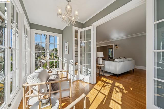 Image 10 of 59 For 4201 Lakeshore Ave