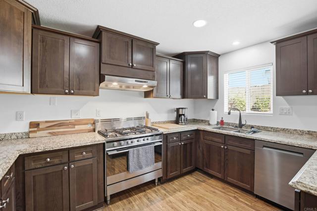 Detail Gallery Image 4 of 34 For 1736 San Pasqual Valley Rd, Escondido,  CA 92027 - 3 Beds | 2 Baths