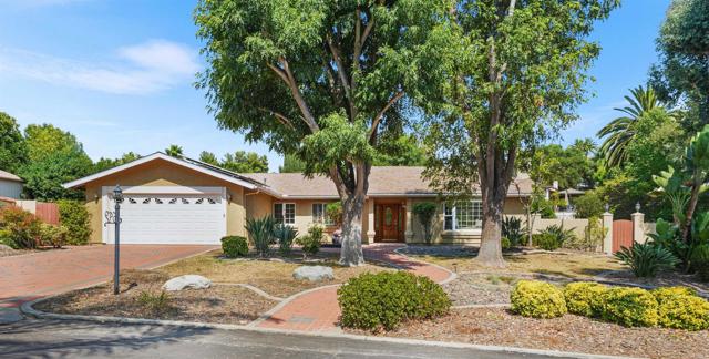 Detail Gallery Image 1 of 50 For 549 Eldorado Drive, Escondido,  CA 92025 - 4 Beds | 2 Baths