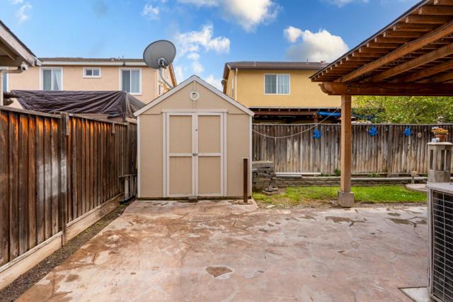 2357 N Rock Creek Drive, Los Banos CA: https://media.crmls.org/mediaz/87474d87-628b-4f11-bf68-9d0a2c07239b.jpg
