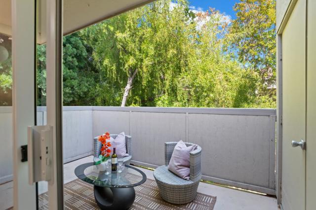 891 W California Avenue, Sunnyvale CA: https://media.crmls.org/mediaz/87475f09-867d-426a-9cda-e8f577e6a6e5.jpg