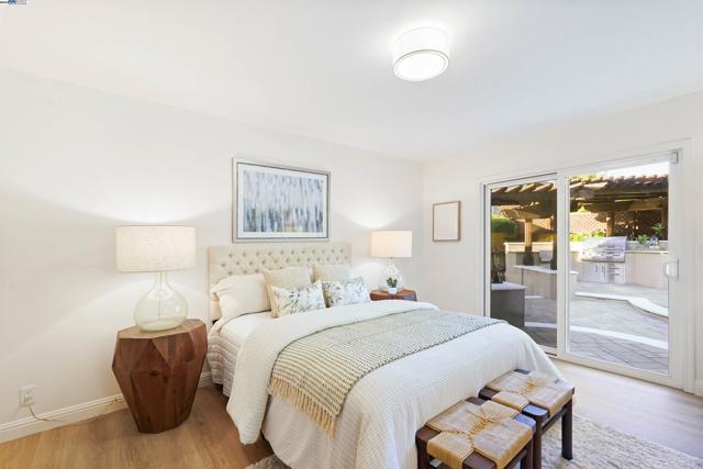 3211 Harvey Ct, Pleasanton CA: https://media.crmls.org/mediaz/87475f0a-7494-4596-863a-28532f397282.jpg
