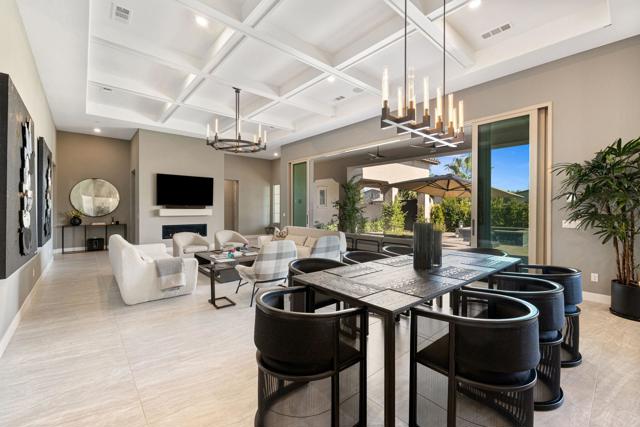 81670 Haflinger Way, La Quinta CA: https://media.crmls.org/mediaz/8747bd1a-878e-445a-8583-4fa7639760d3.jpg