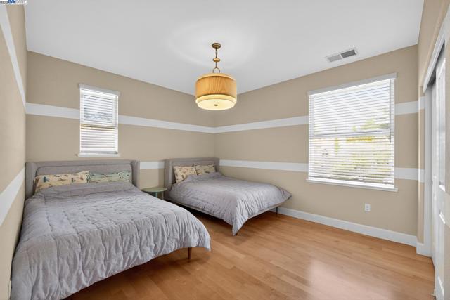 3231 Central Pkwy, Dublin CA: https://media.crmls.org/mediaz/8748ef81-a45d-4a59-815e-ccfe3cf0838d.jpg