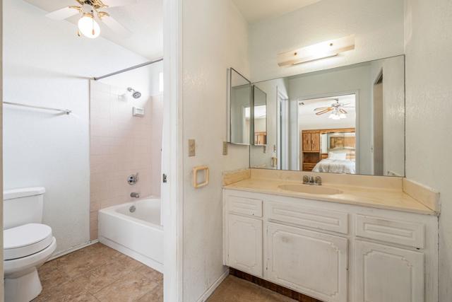 67185 Ontina Road, Cathedral City CA: https://media.crmls.org/mediaz/874946ba-07cf-4ebf-b540-fd7430e04bb2.jpg