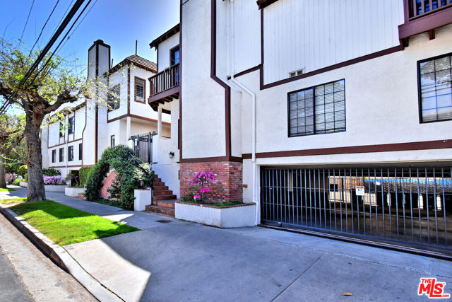 14014 Milbank Street, 3 photo 3