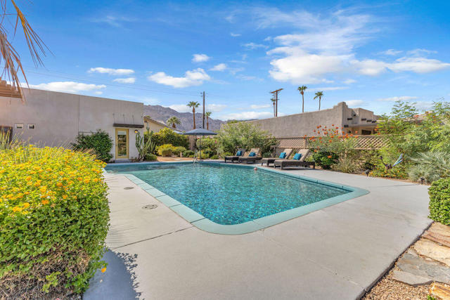 53945 Eisenhower Drive, La Quinta CA: https://media.crmls.org/mediaz/874aa4af-3212-4463-84ce-0efc136de2b3.jpg