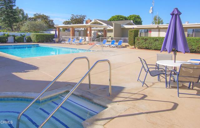 Detail Gallery Image 5 of 41 For 13 W Garden Gr, Port Hueneme,  CA 93041 - 2 Beds | 2 Baths