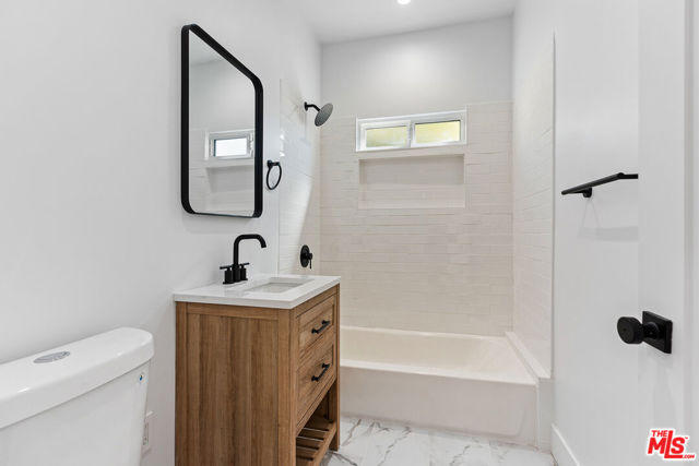 2832 12th Avenue, Los Angeles CA: https://media.crmls.org/mediaz/874c39de-2a8d-48f2-94e7-7912a49fceb7.jpg