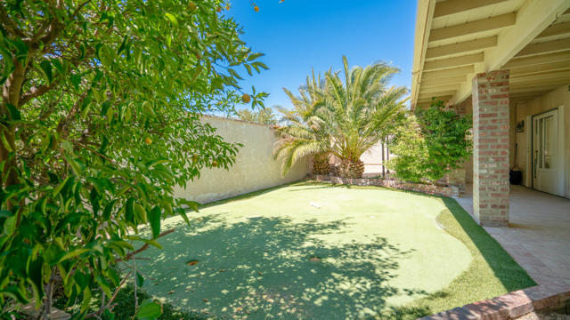 8582 Frontera Avenue, Yucca Valley CA: https://media.crmls.org/mediaz/874d2ea6-d00d-4a02-8d05-b5ce97ba7c53.jpg