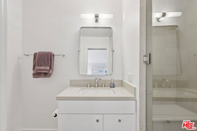 Drew Fenton | 28266 Rey De Copas Lane Malibu CA | MLS: 7496223 Drew Fenton | 28266 Rey De Copas Lane Malibu CA | MLS: 7496223