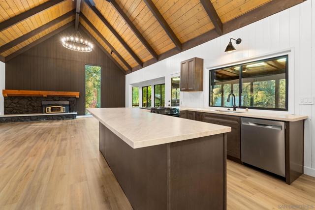 8648 Valley View Trail, Pine Valley CA: https://media.crmls.org/mediaz/874e000c-e5a5-4ab9-99a9-401c3675f9bf.jpg