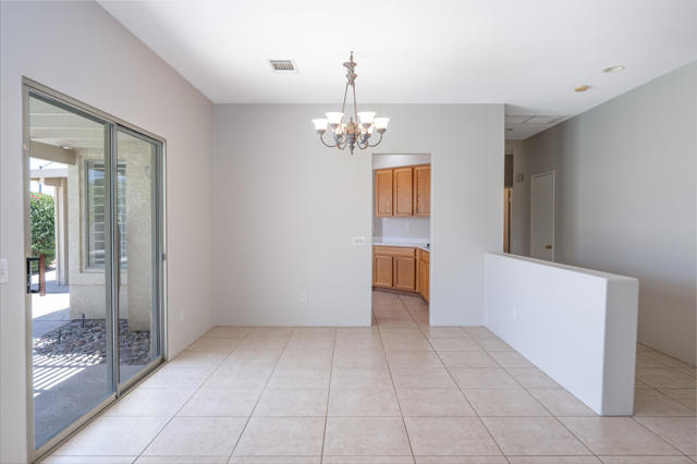 44950 Calle Santa Barbara, La Quinta CA: https://media.crmls.org/mediaz/874e5d7c-bf29-4053-bc0c-1bcdaaa4455f.jpg